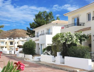2 Bedroom Semi House for sale in Argaka, Cyprus