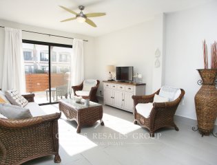 Vogue 2 Bedroom Townhouse in Royal Complex Property Image
