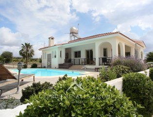 4 Bedroom Villa for sale in Anarita, Cyprus