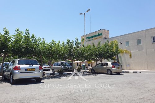 Papantoniou Supermarket in Polis